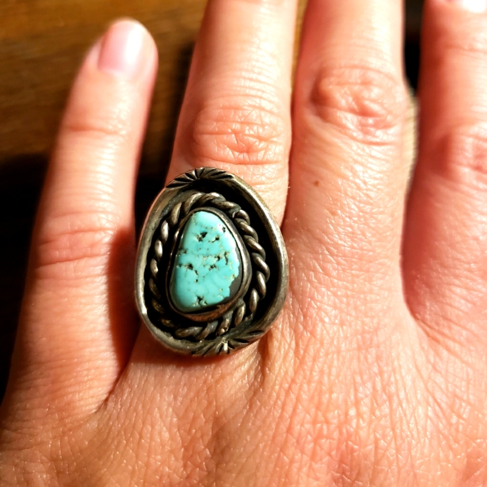 Vintage Sterling Silver Turquoise Ring
